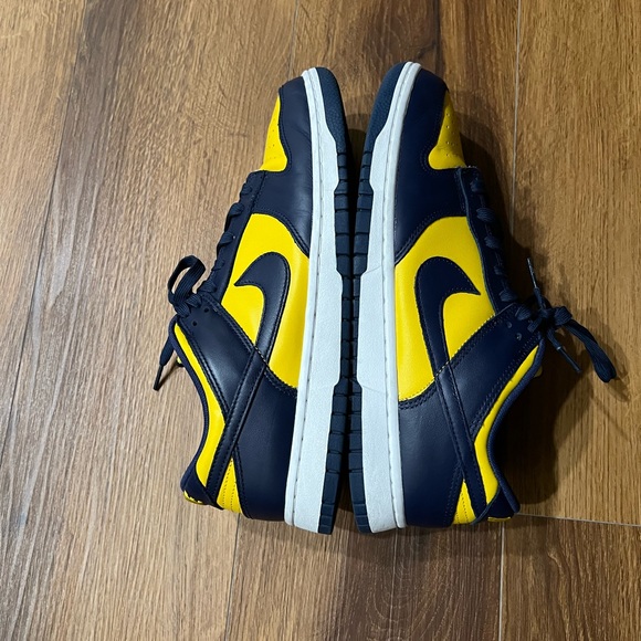 Nike Dunks Low “Michigan” - Picture 2 of 7